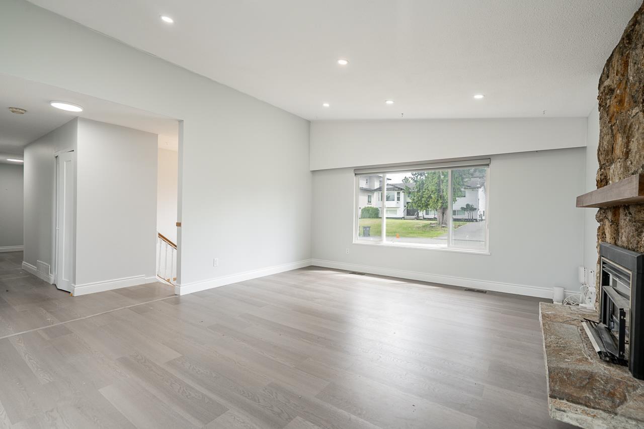 14143 77a Avenue, Surrey, British Columbia  V3W 2X2 - Photo 5 - R3002785