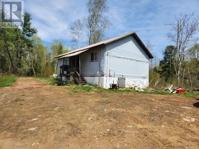 2910 Weslemkoon Lake Road, Tudor & Cashel, Ontario  K0L 1W0 - Photo 14 - X12148524