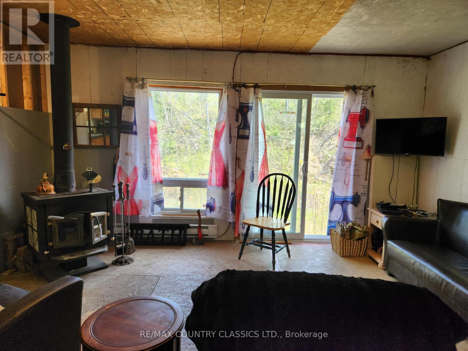 2910 Weslemkoon Lake Road, Tudor & Cashel, Ontario  K0L 1W0 - Photo 5 - X12148524