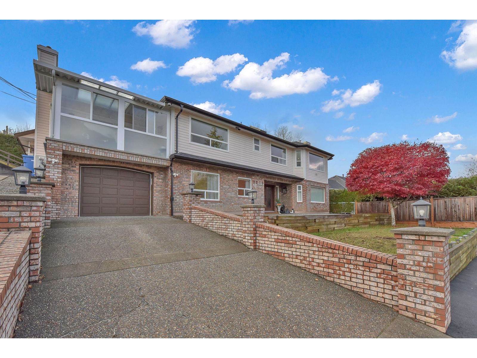 2215 Orchard Drive, Abbotsford, British Columbia  V3G 2B7 - Photo 2 - R3002150