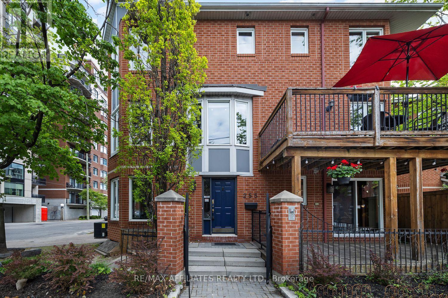 Property at 255 KENT STREET image 1