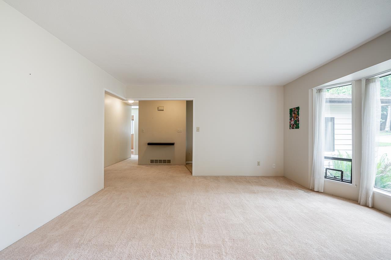 16112 10 Avenue, Surrey, British Columbia  V4A 1A8 - Photo 12 - R3003735