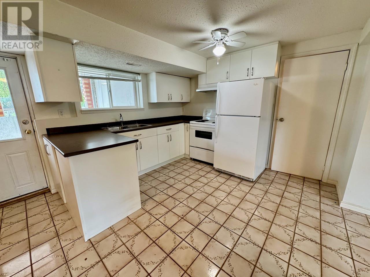 1290 Kimberley Cres Crescent, Kamloops, British Columbia  V2B 3B7 - Photo 25 - 10348340