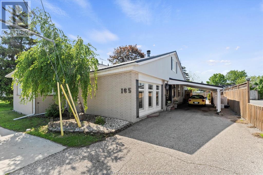Property at 165 SIMCOE STREET image 2