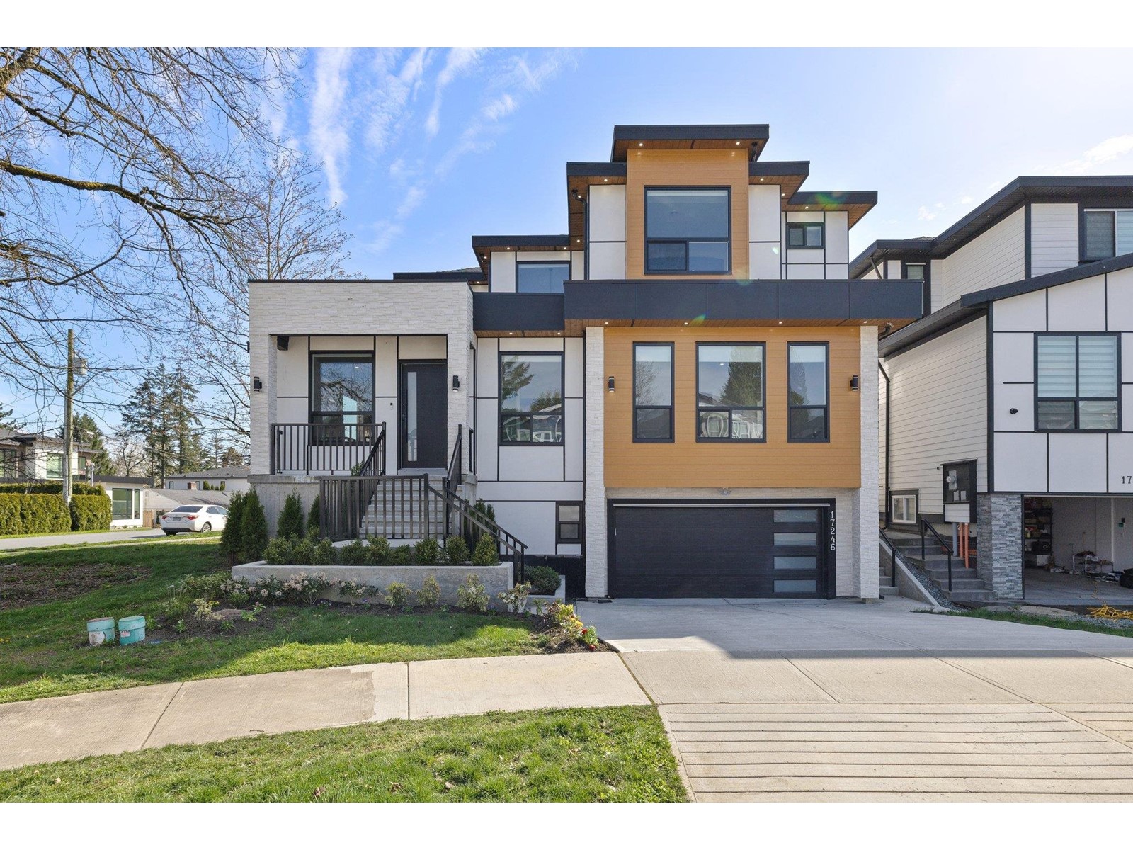 Property at 17246 59 AVENUE image 3