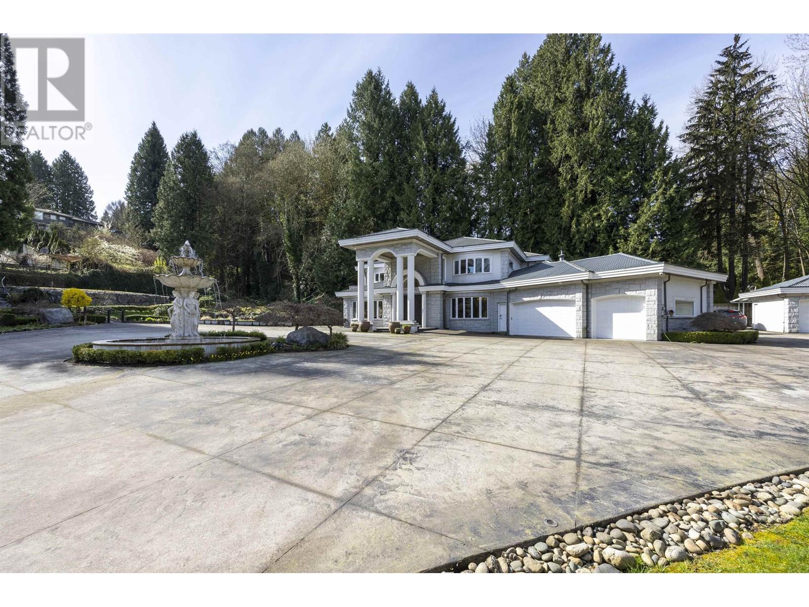 5753 5777 BUCKINGHAM AVENUE, Burnaby, British Columbia