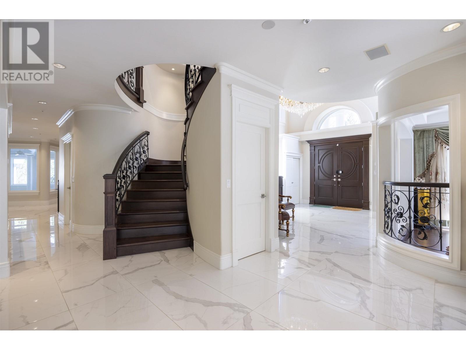 5753 5777 Buckingham Avenue, Burnaby, British Columbia  V5E 2A2 - Photo 5 - R3003023