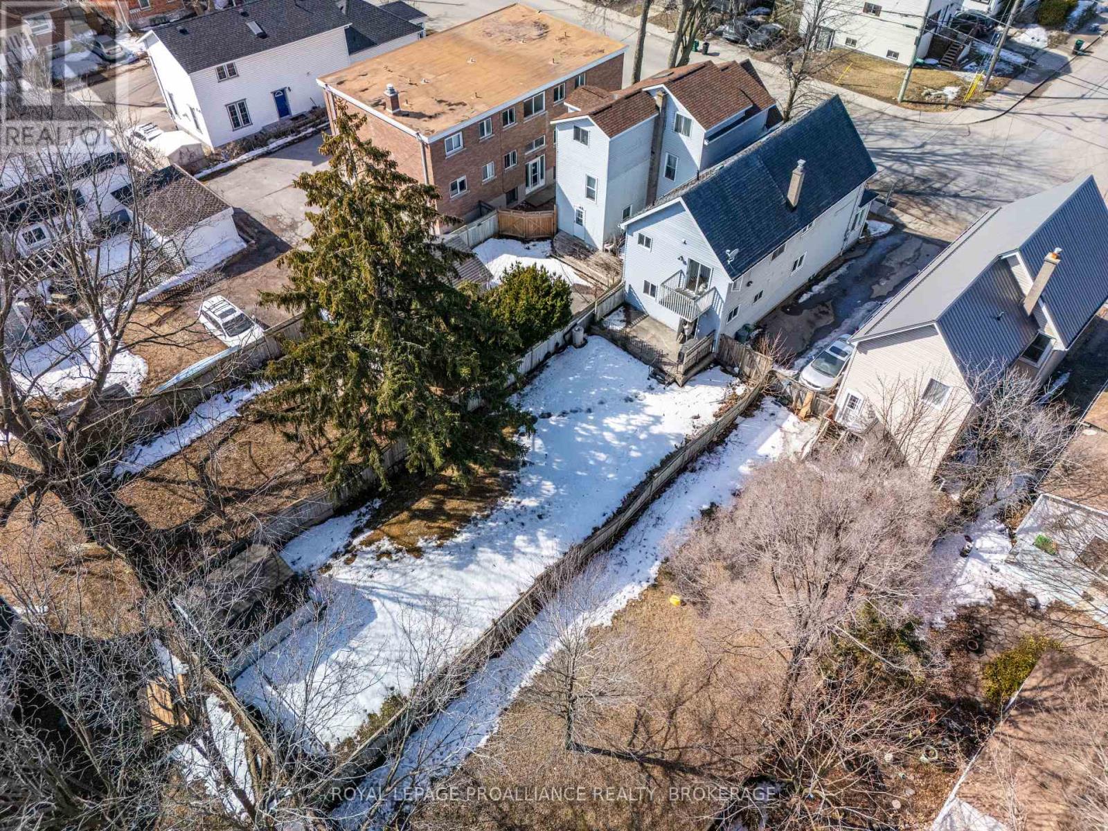 445 Alfred Street, Kingston (East Of Sir John A. Blvd), Ontario  K7K 4J1 - Photo 36 - X12154630