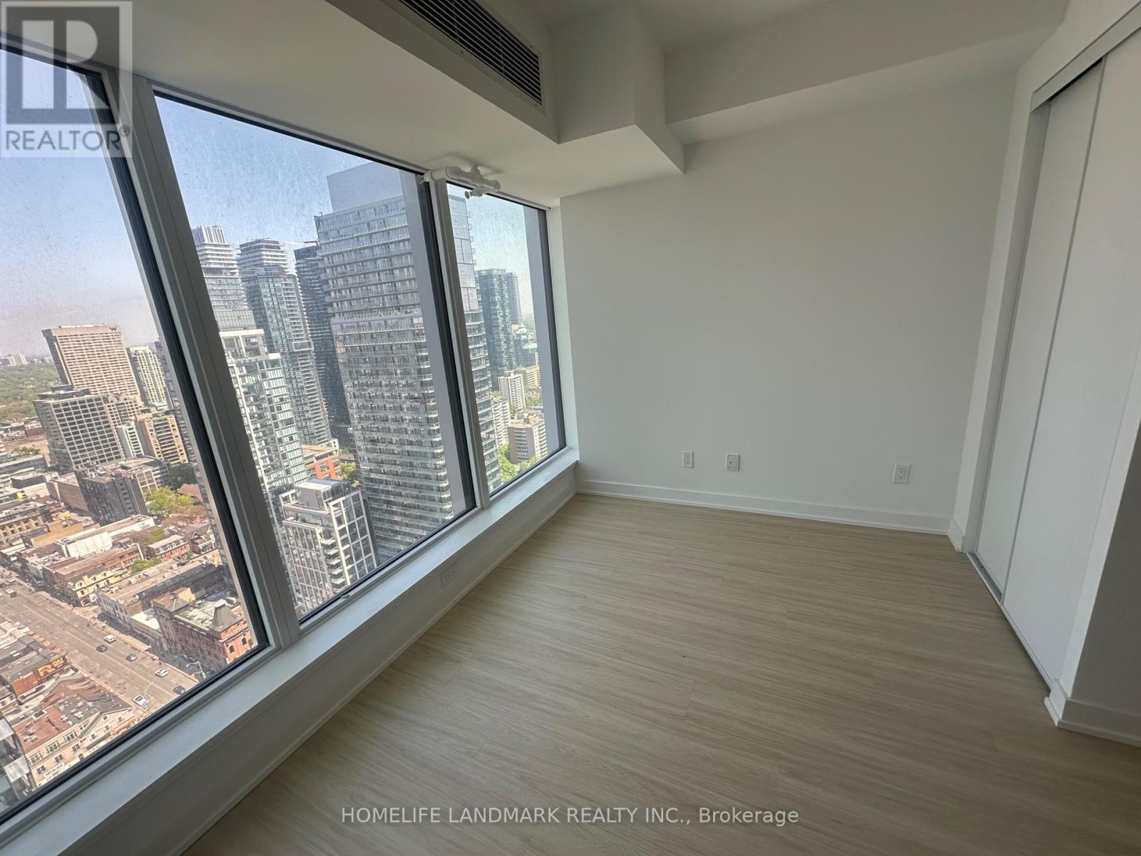 4208 - 8 Wellesley Street W, Toronto, Ontario  M4Y 0J5 - Photo 6 - C12154741