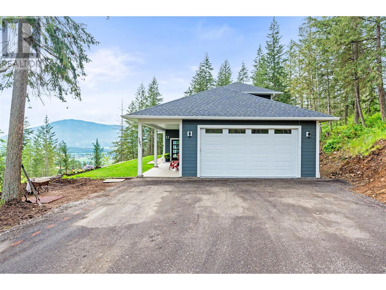 307 Oxbow Place, Enderby, British Columbia  V4Y 4G2 - Photo 4 - 10347713
