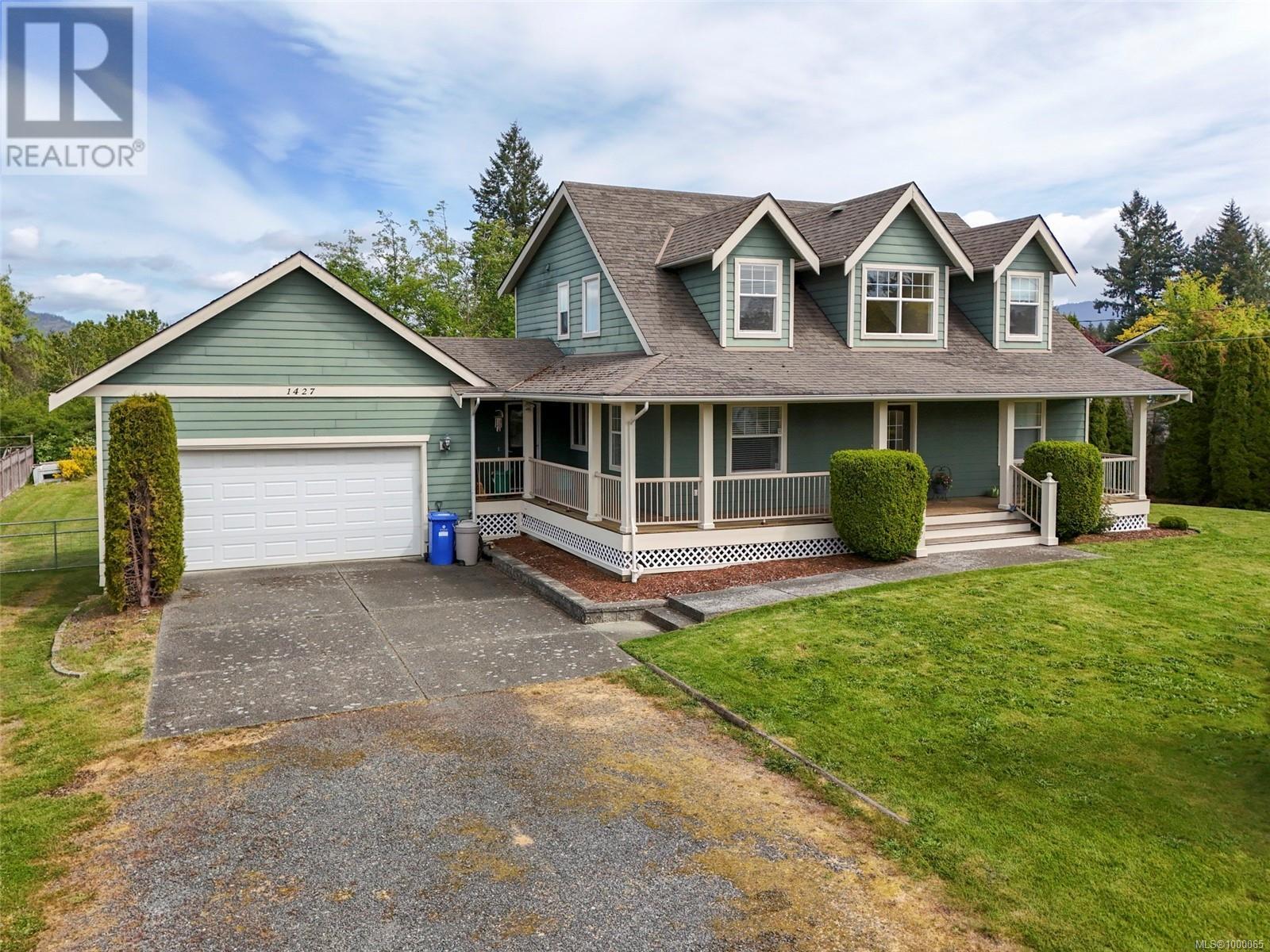 Property at 1427 Highland Pl image 3