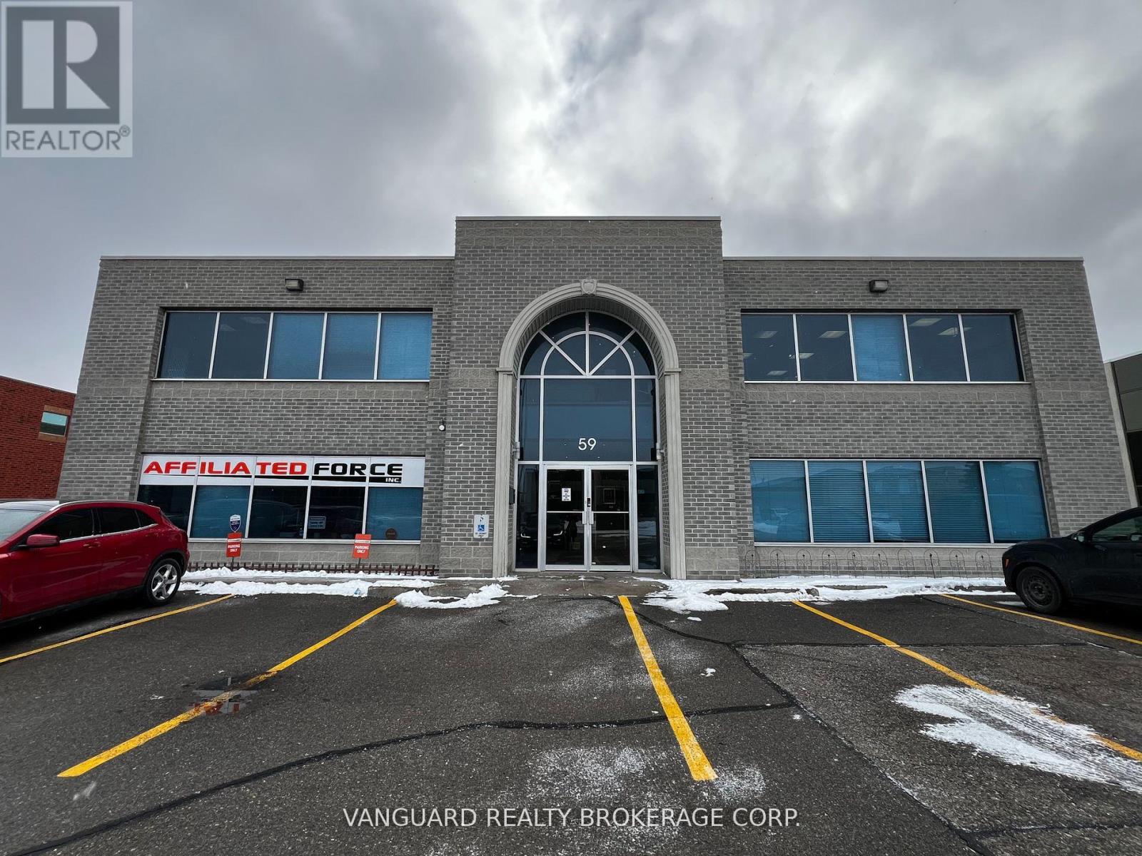 59 Romina Drive, Vaughan (Concord), Ontario  L4K 4E4 - Photo 1 - N12154685
