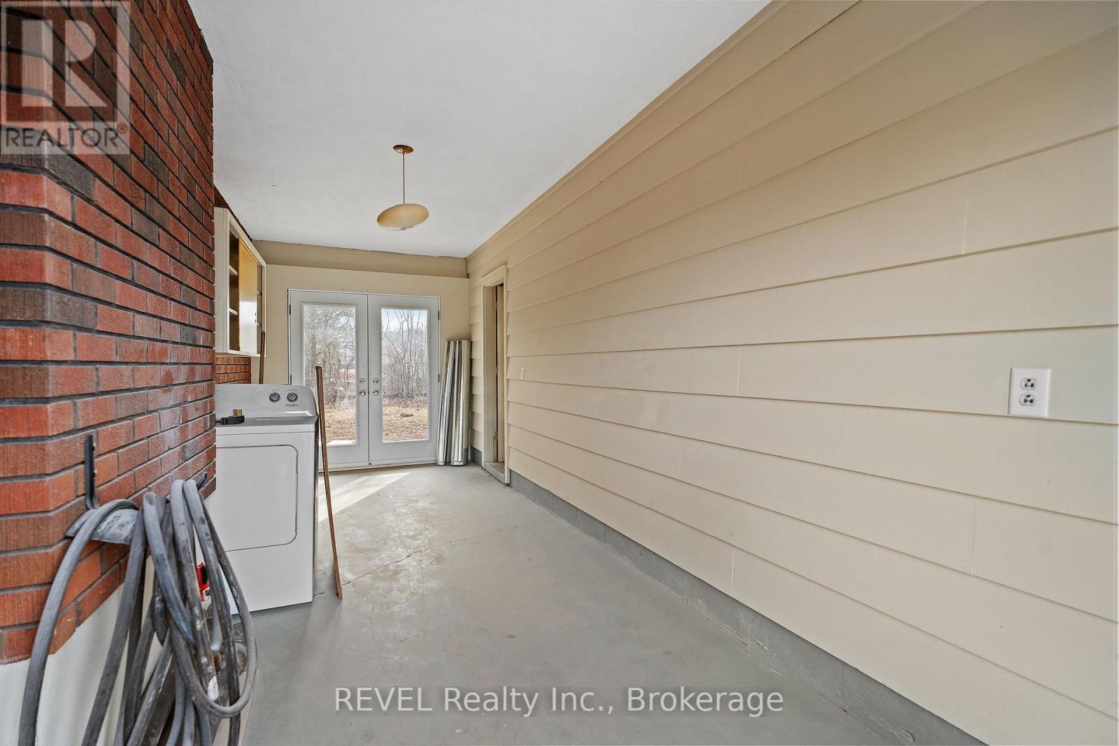 28 Dale Avenue, Hamilton, Ontario  L8G 3L9 - Photo 31 - X12154785