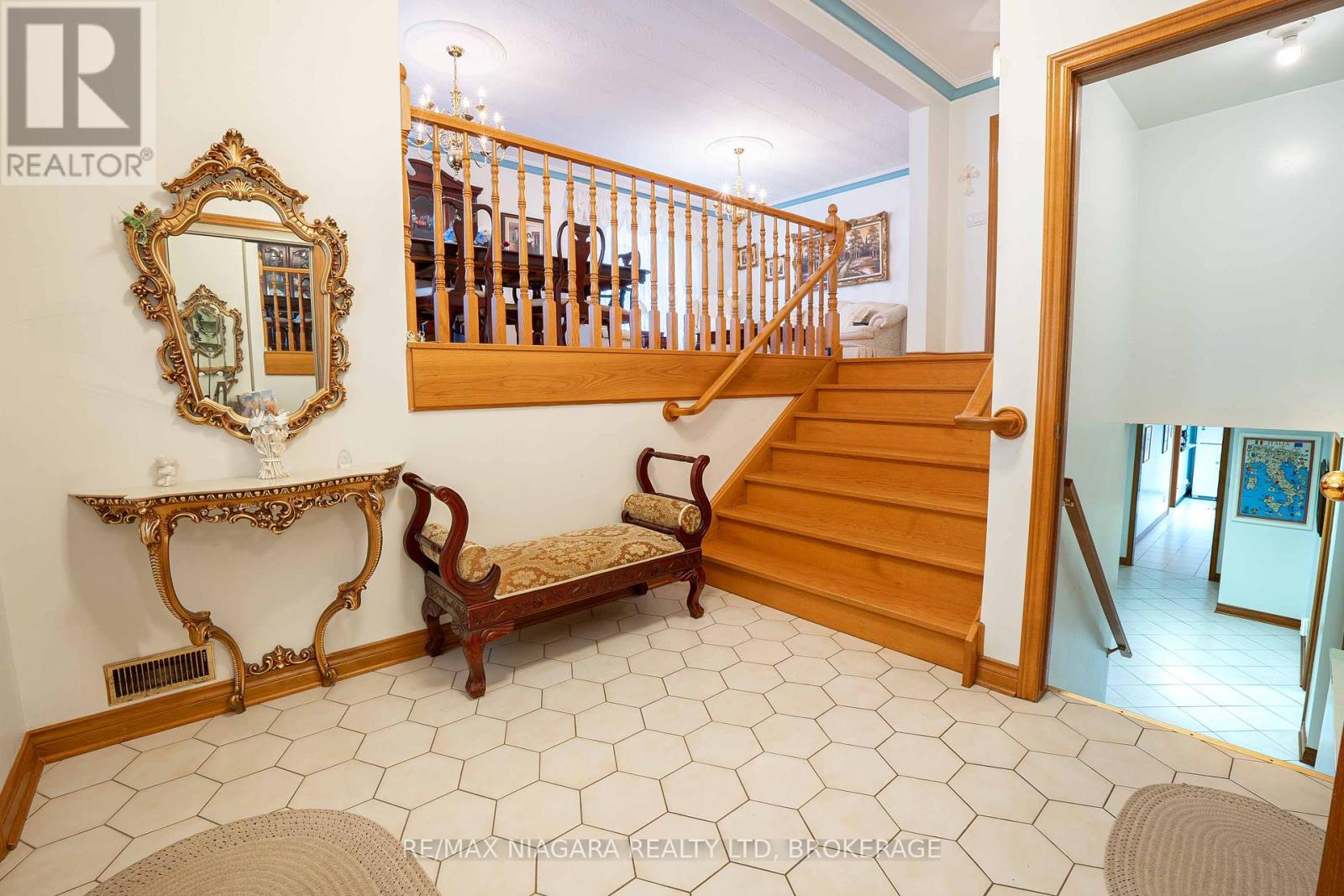 Property at 12 FERN GATE image 4