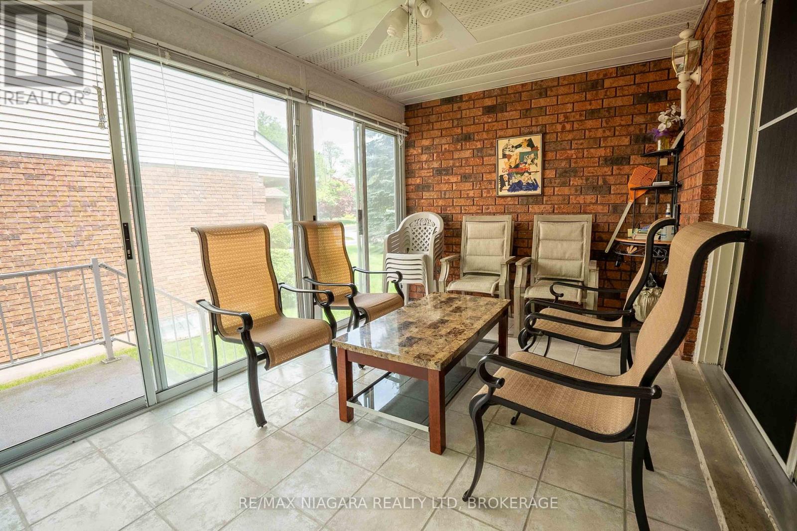 12 Fern Gate, Pelham, Ontario  L0S 1E4 - Photo 41 - X12154789