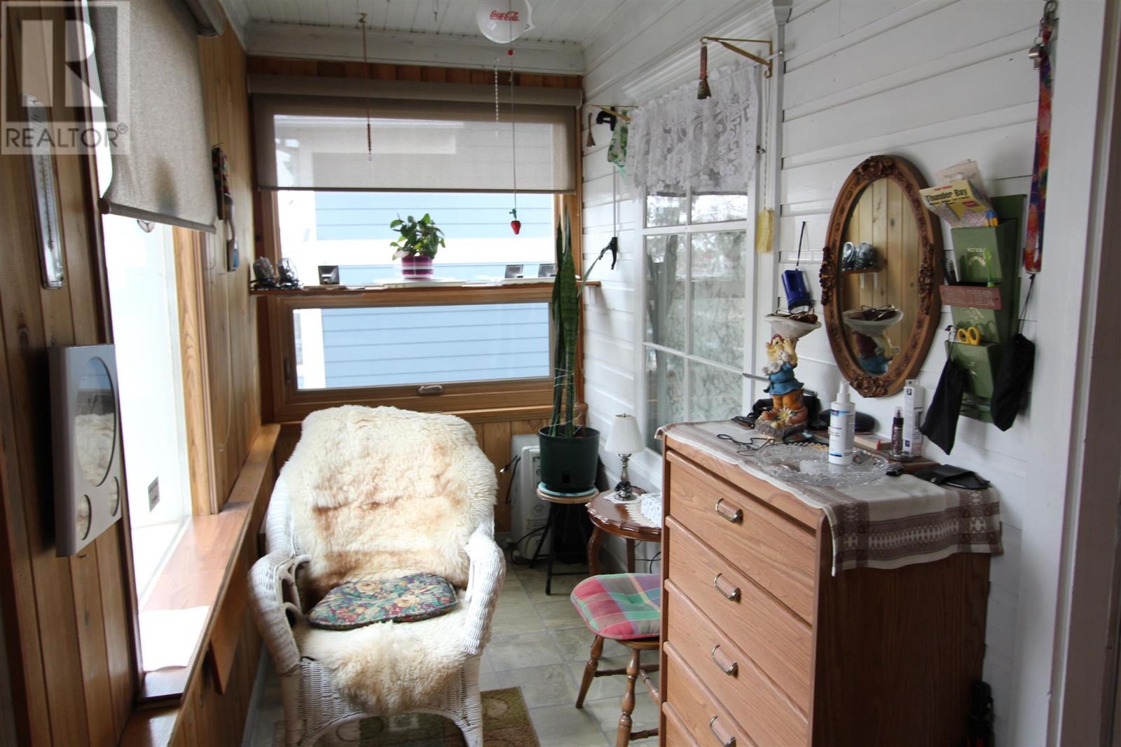 Property at 359 Dufferin ST image 5
