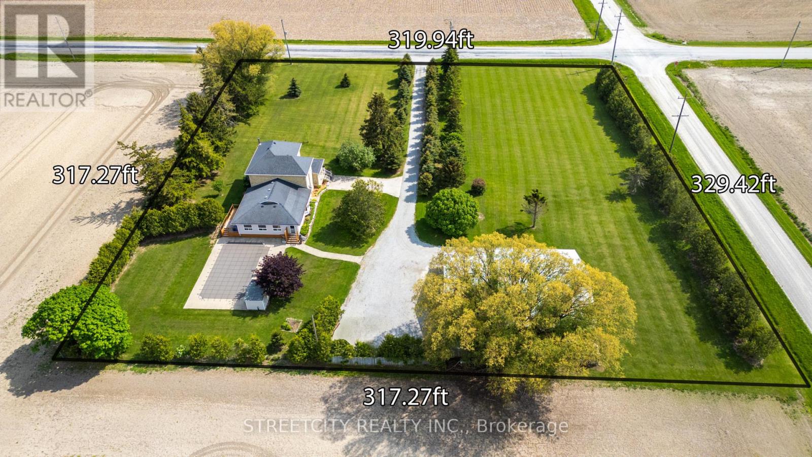 5458 Douglas Line, Plympton-Wyoming, Ontario  N0N 1J0 - Photo 19 - X12154876