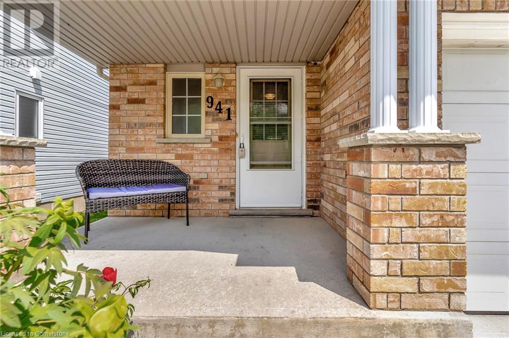941 Atlantic Boulevard, Waterloo, Ontario  N2K 4L5 - Photo 3 - 40729681