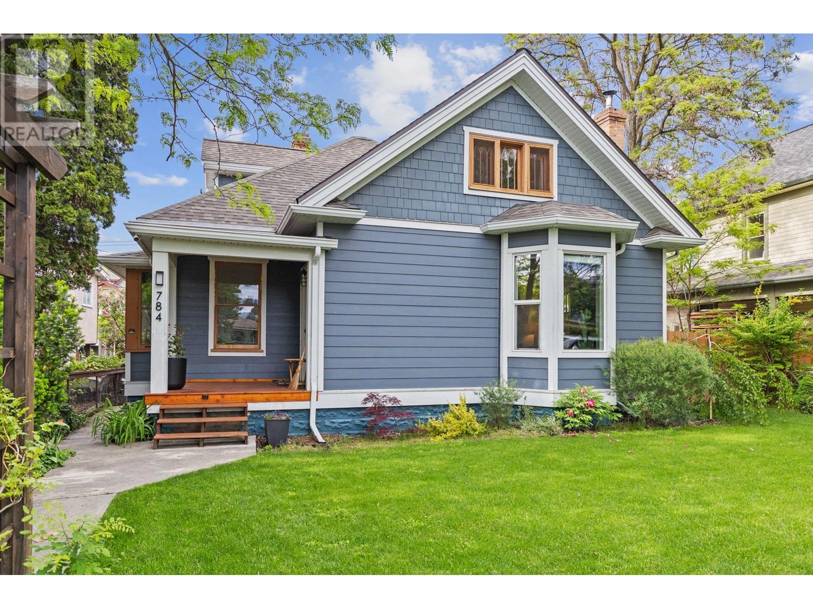 784 Lawrence Avenue, Kelowna, British Columbia