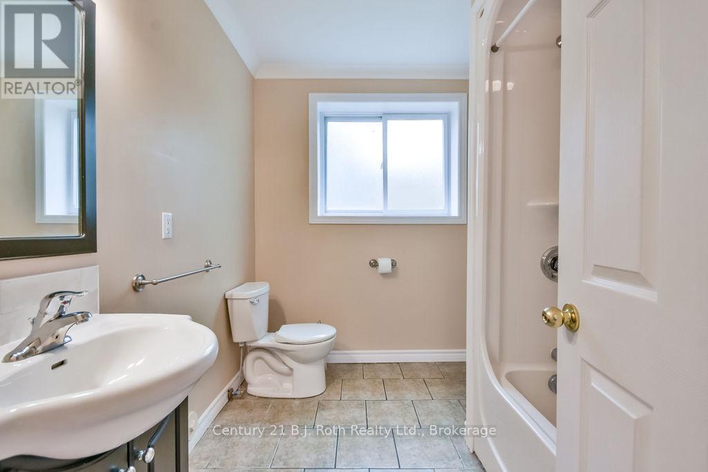 3416 Highview Avenue, Severn, Ontario  L0K 1G0 - Photo 34 - S12154867