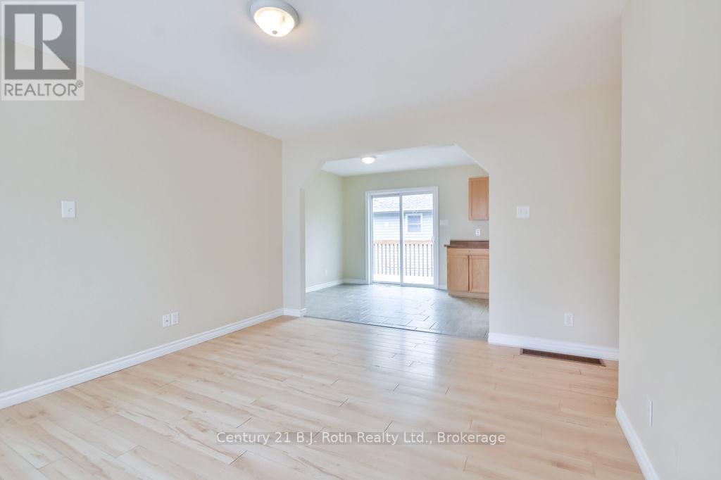 3416 Highview Avenue, Severn, Ontario  L0K 1G0 - Photo 9 - S12154867