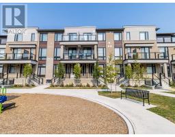 43 - 45 KNOTSBERRY CIRCLE, Brampton, Ontario