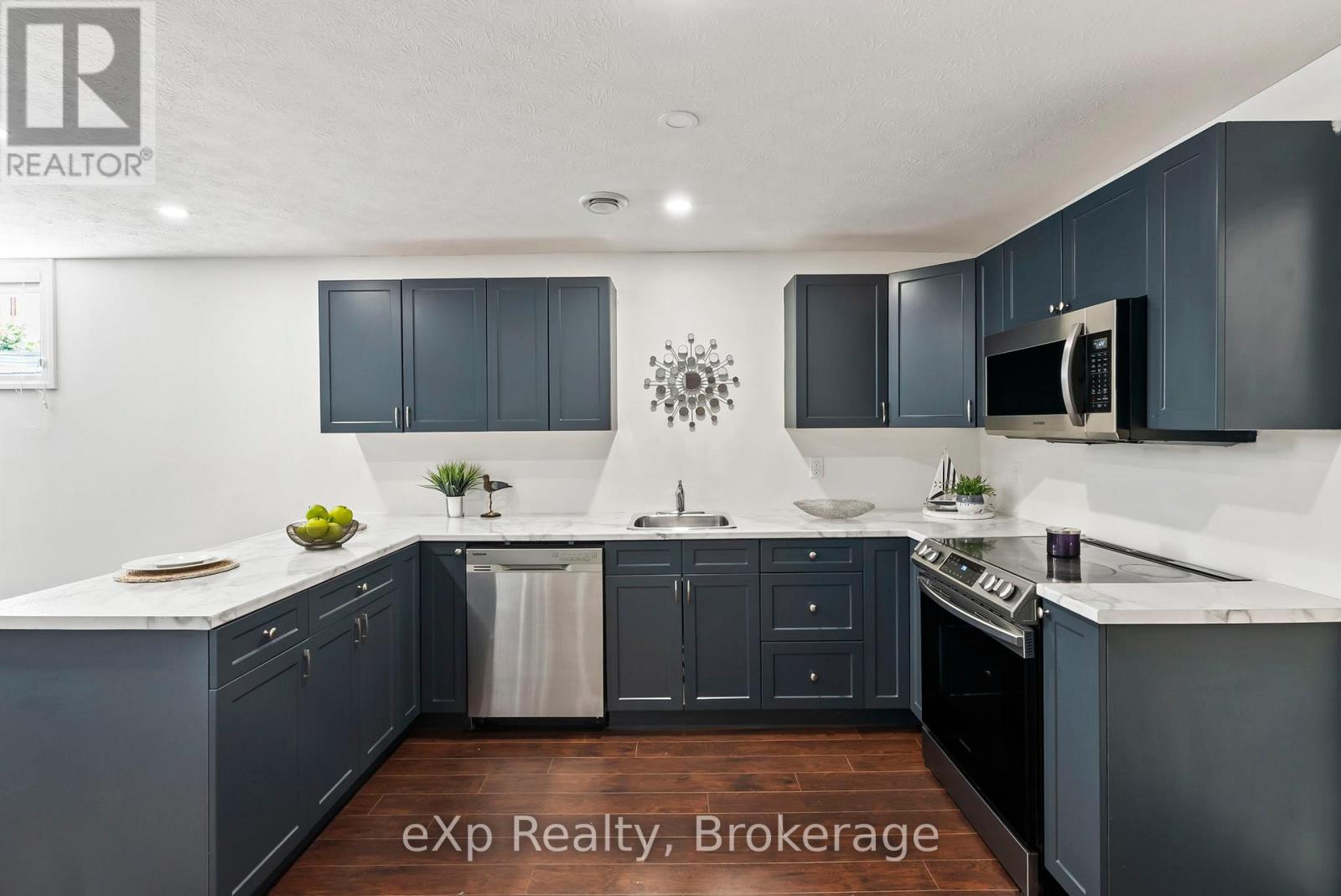 337 Ray Street, Saugeen Shores, Ontario  N0H 2C1 - Photo 35 - X12154795