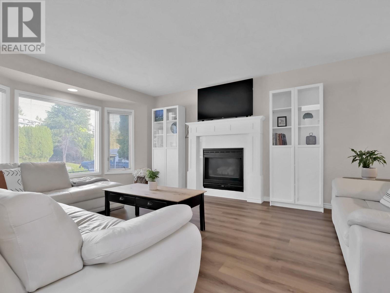 Property at 763 Cassiar Court image 4