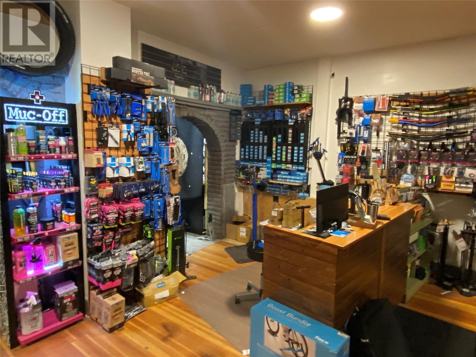 1021 Canyon Street, Creston, British Columbia V0B 1G0 - Photo 9 - 10348146