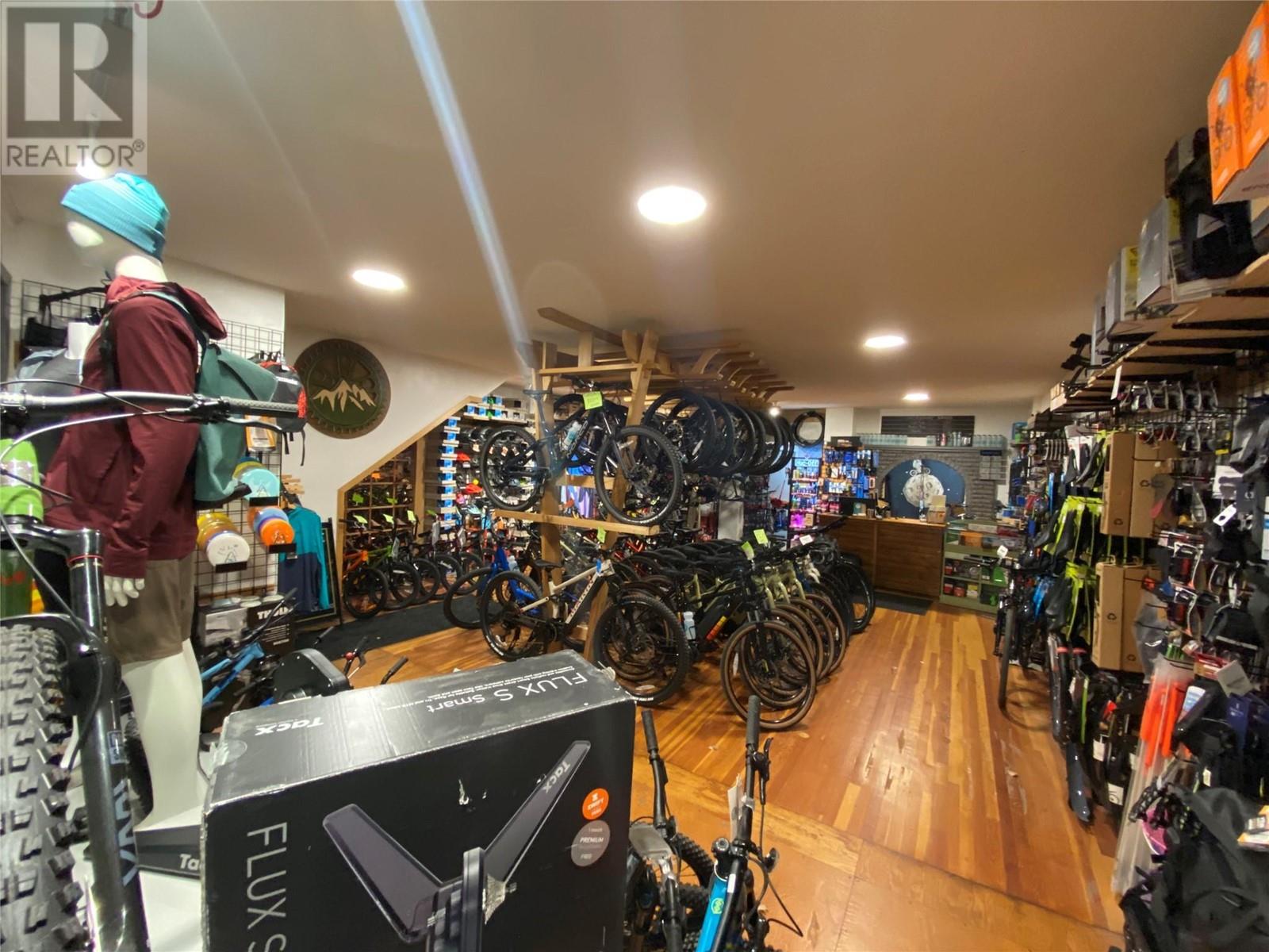 1021 Canyon Street, Creston, British Columbia V0B 1G0 - Photo 3 - 10348146