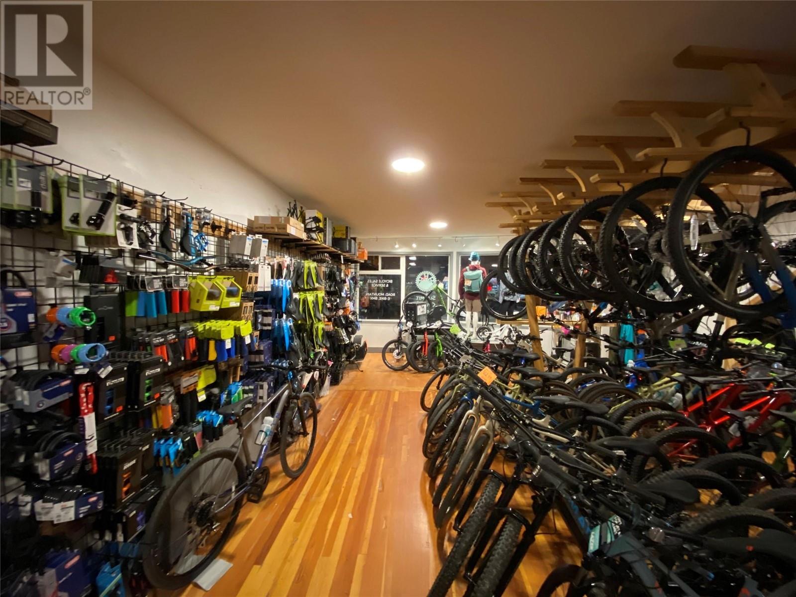 1021 Canyon Street, Creston, British Columbia V0B 1G0 - Photo 4 - 10348146