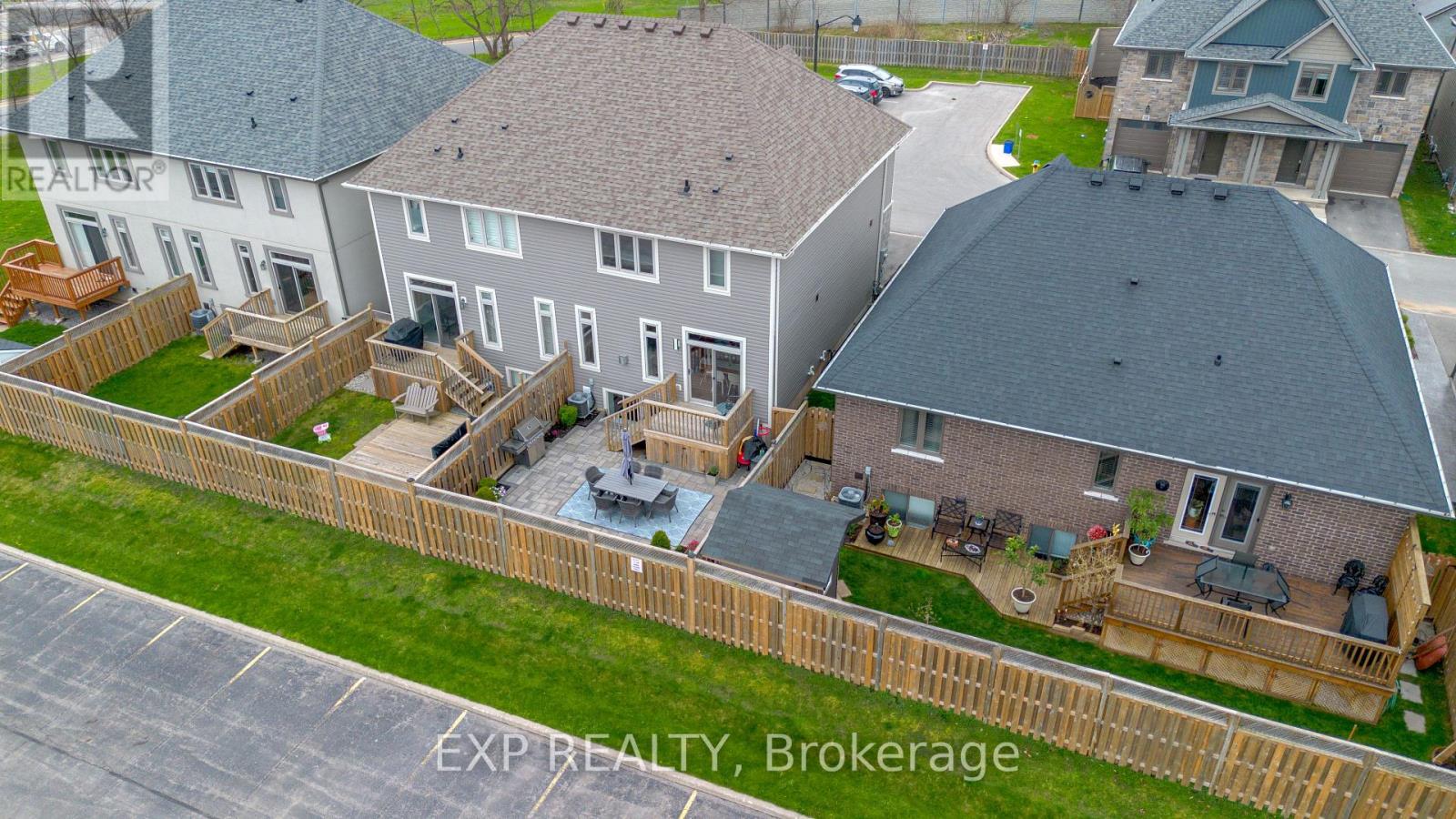 9 Lindsay Way, Grimsby, Ontario  L3M 0H6 - Photo 39 - X12154696