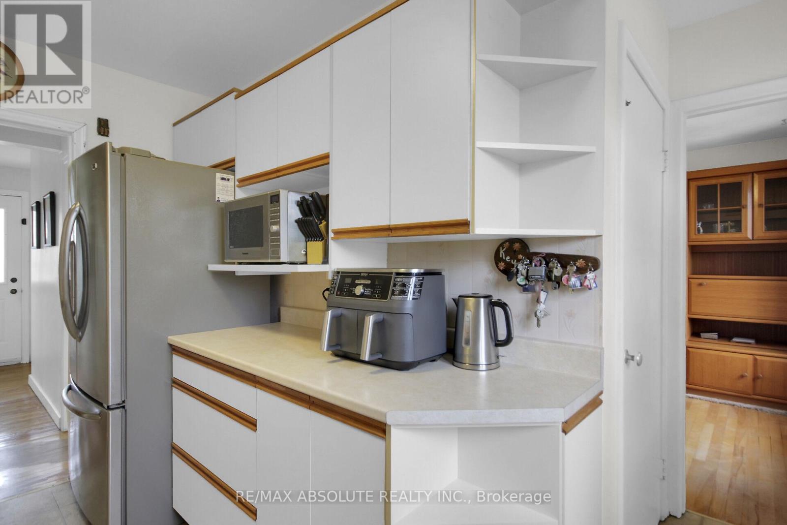 1929 Queensdale Avenue, Ottawa, Ontario  K1T 1J9 - Photo 20 - X12154780