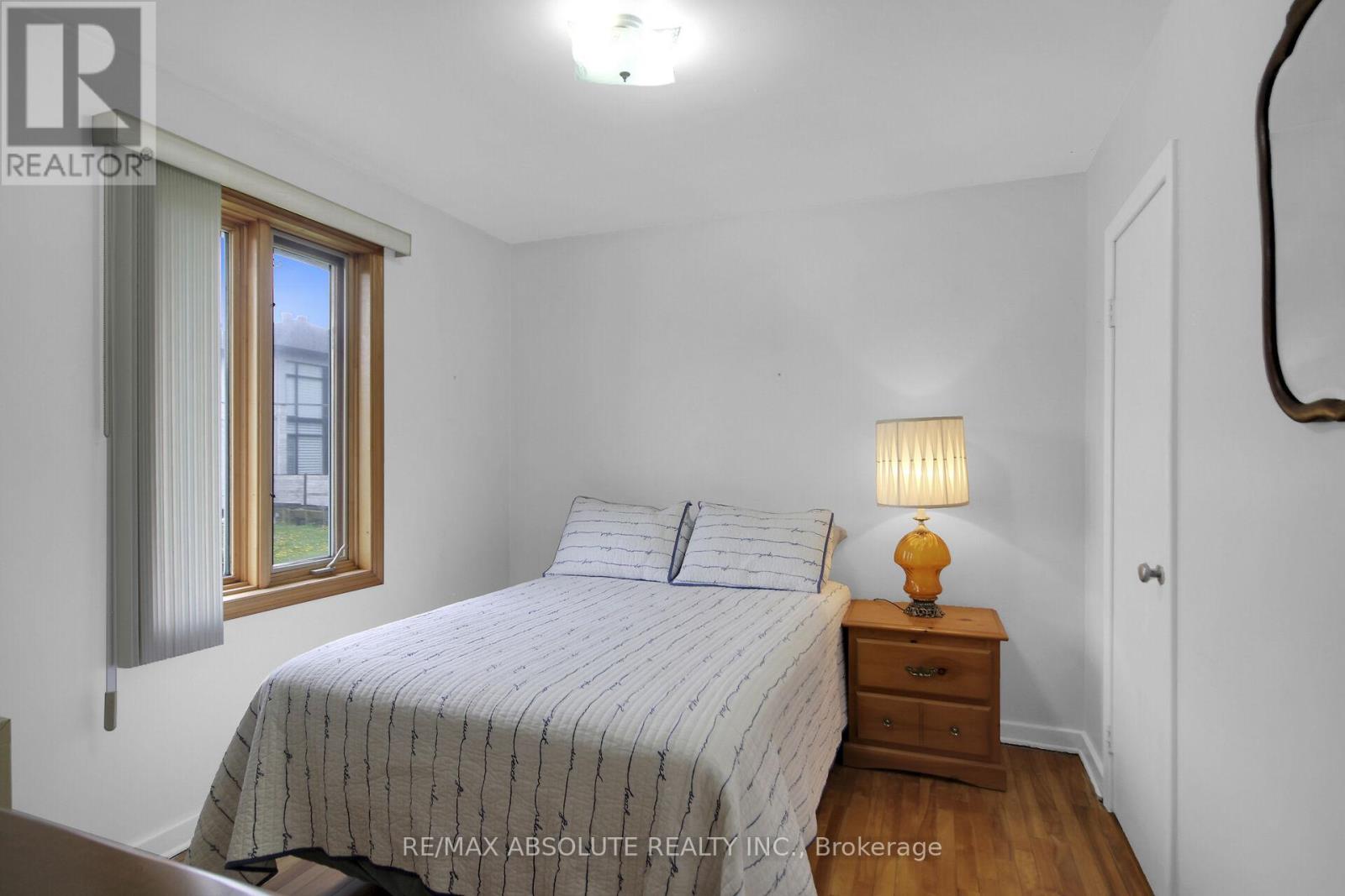 1929 Queensdale Avenue, Ottawa, Ontario  K1T 1J9 - Photo 25 - X12154780