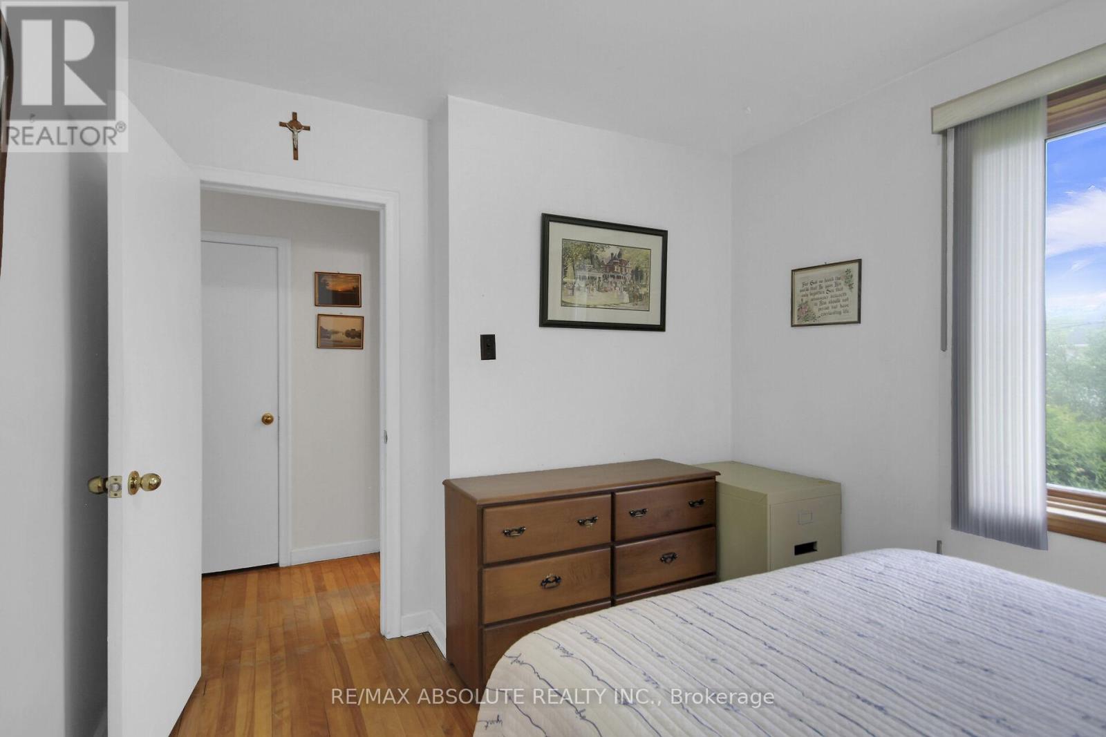 1929 Queensdale Avenue, Ottawa, Ontario  K1T 1J9 - Photo 26 - X12154780