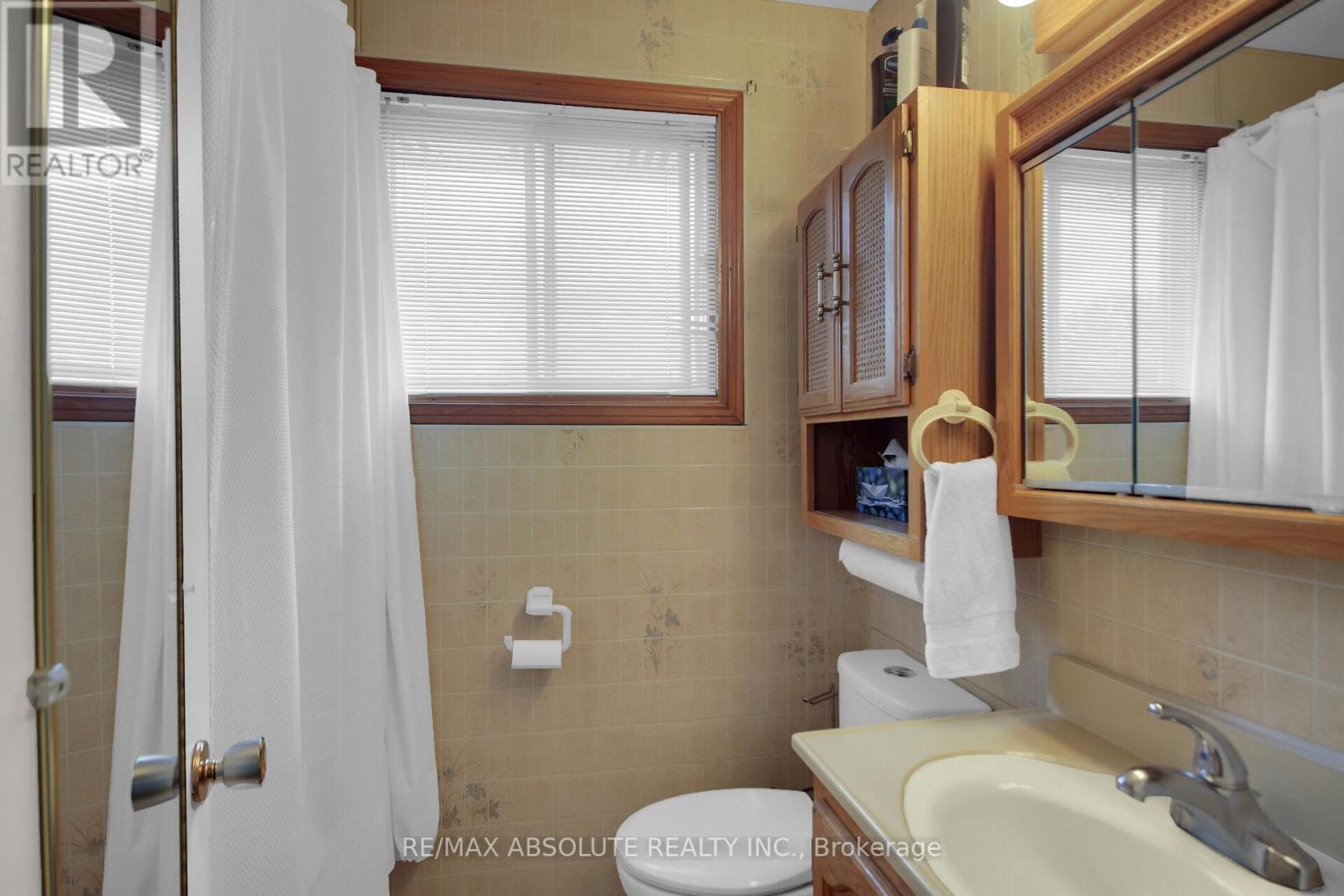 1929 Queensdale Avenue, Ottawa, Ontario  K1T 1J9 - Photo 27 - X12154780