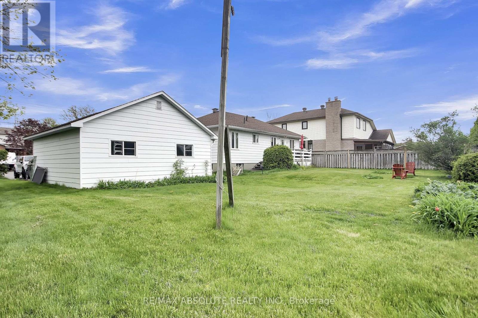 1929 Queensdale Avenue, Ottawa, Ontario  K1T 1J9 - Photo 34 - X12154780