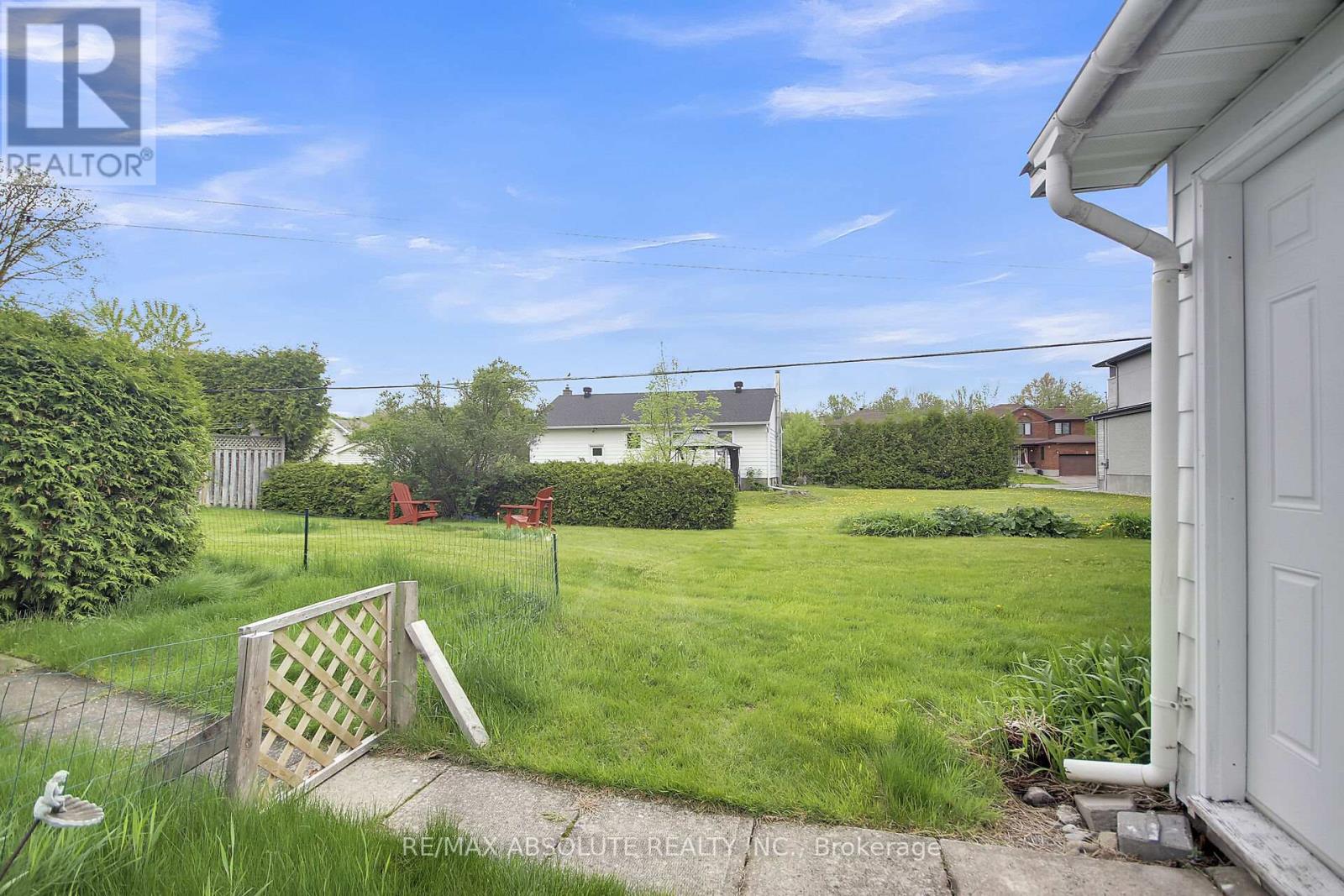 1929 Queensdale Avenue, Ottawa, Ontario  K1T 1J9 - Photo 35 - X12154780
