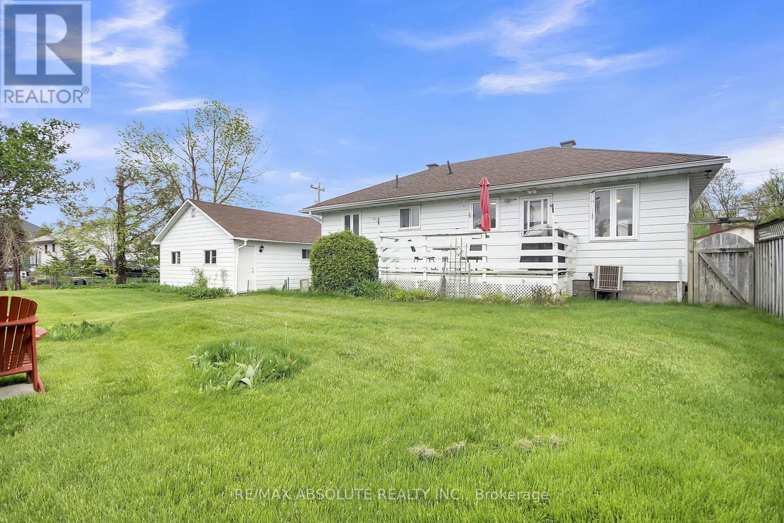 1929 Queensdale Avenue, Ottawa, Ontario  K1T 1J9 - Photo 40 - X12154780