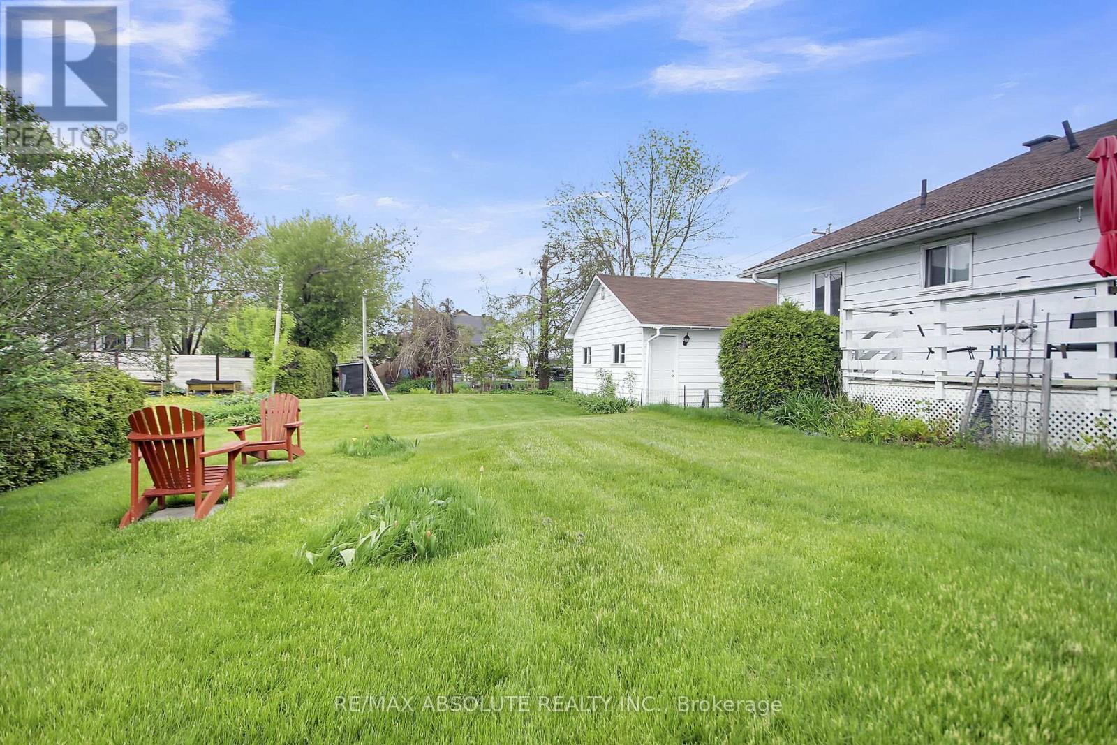 1929 Queensdale Avenue, Ottawa, Ontario  K1T 1J9 - Photo 41 - X12154780