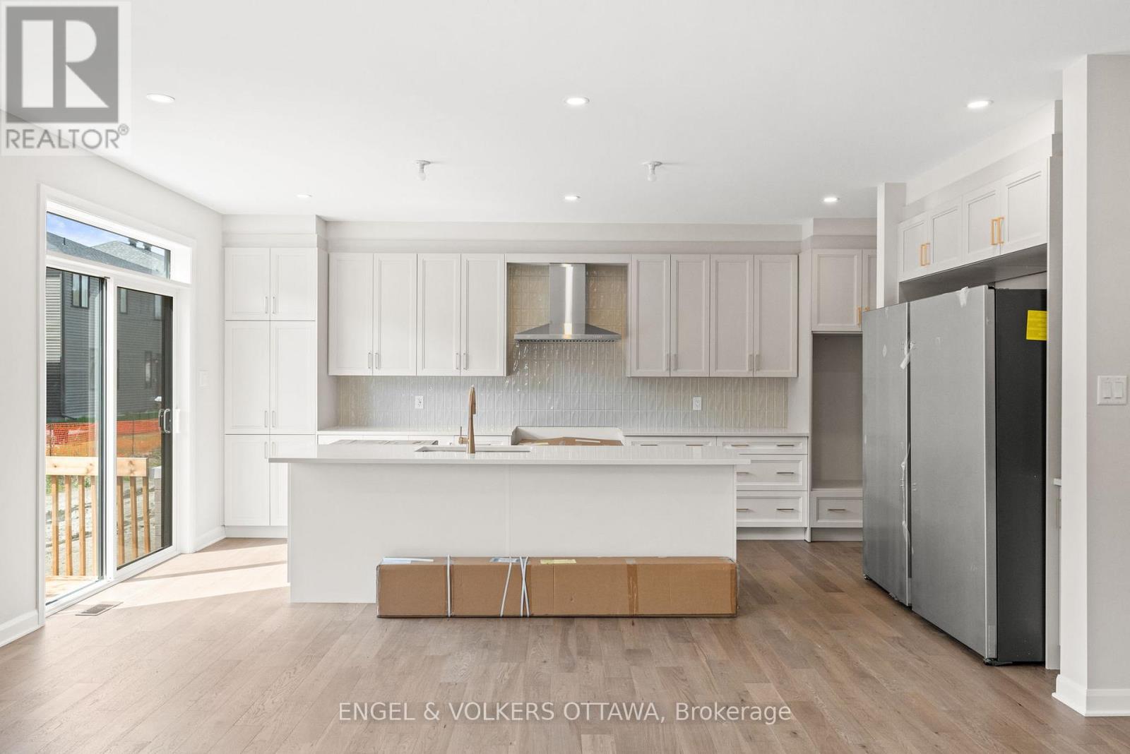 119 D'arleux Place, Ottawa, Ontario  K4M 0M7 - Photo 13 - X12154791