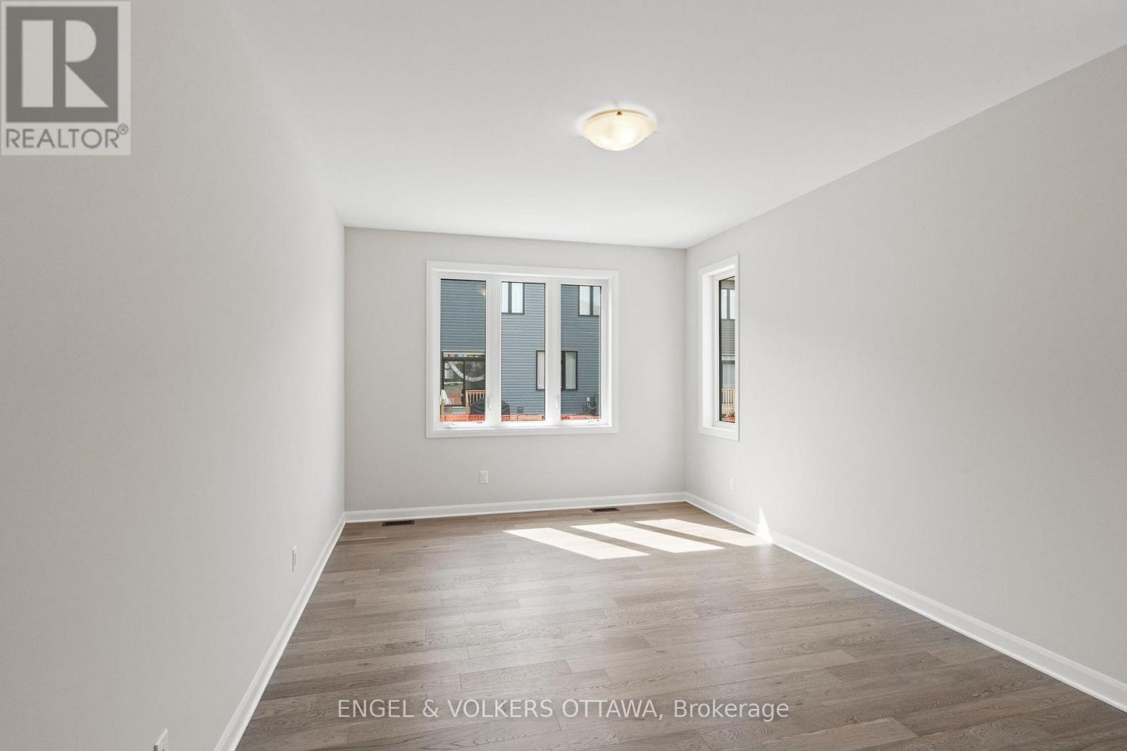 119 D'arleux Place, Ottawa, Ontario  K4M 0M7 - Photo 15 - X12154791