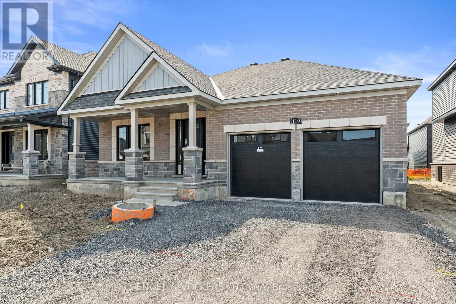 119 D'arleux Place, Ottawa, Ontario  K4M 0M7 - Photo 2 - X12154791