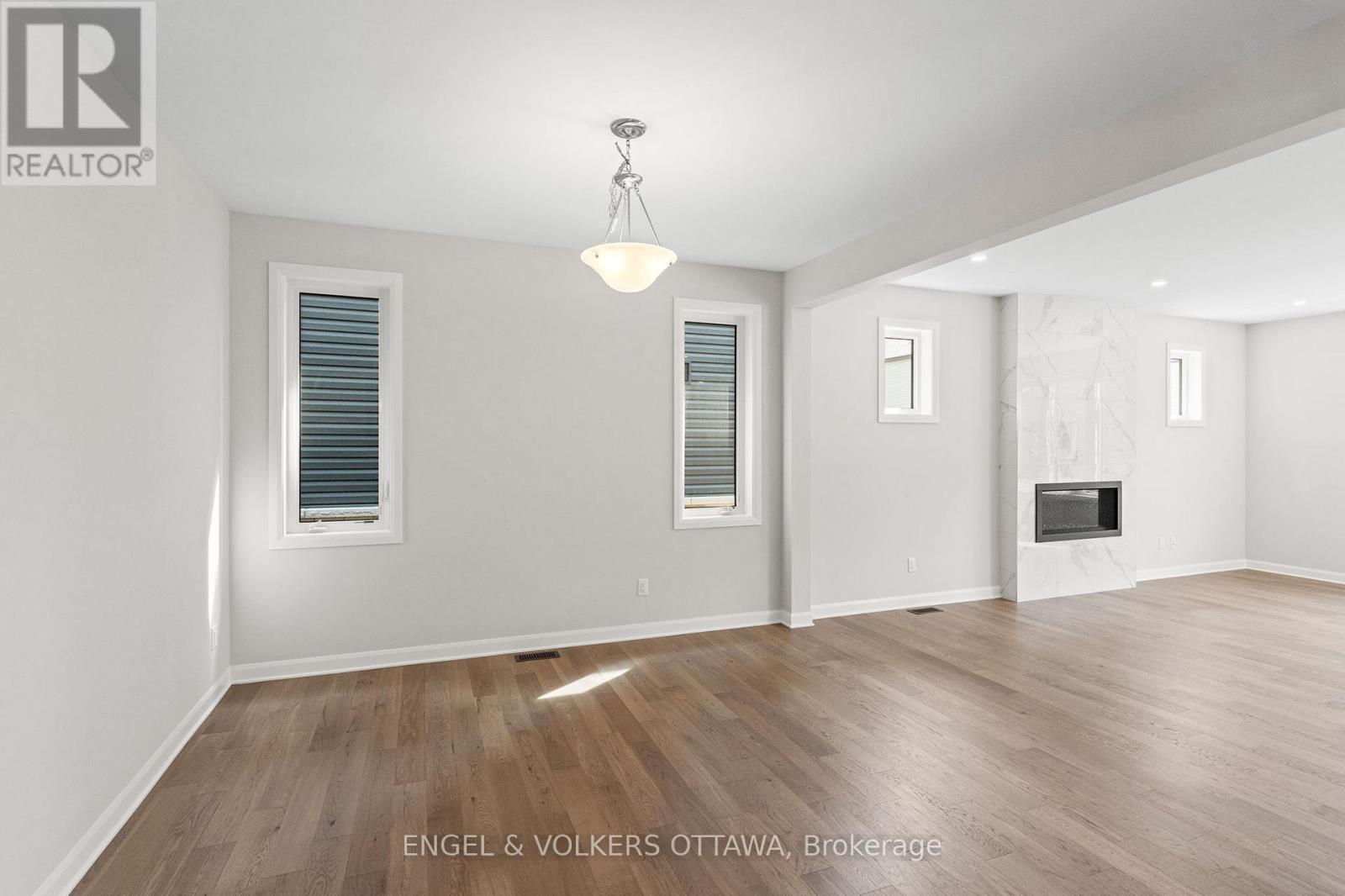 119 D'arleux Place, Ottawa, Ontario  K4M 0M7 - Photo 7 - X12154791