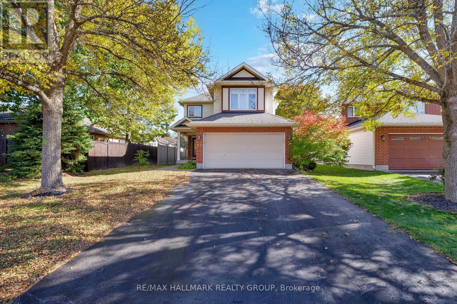 61 Kimberwick Crescent, Ottawa, Ontario  K1V 0W6 - Photo 1 - X12154894