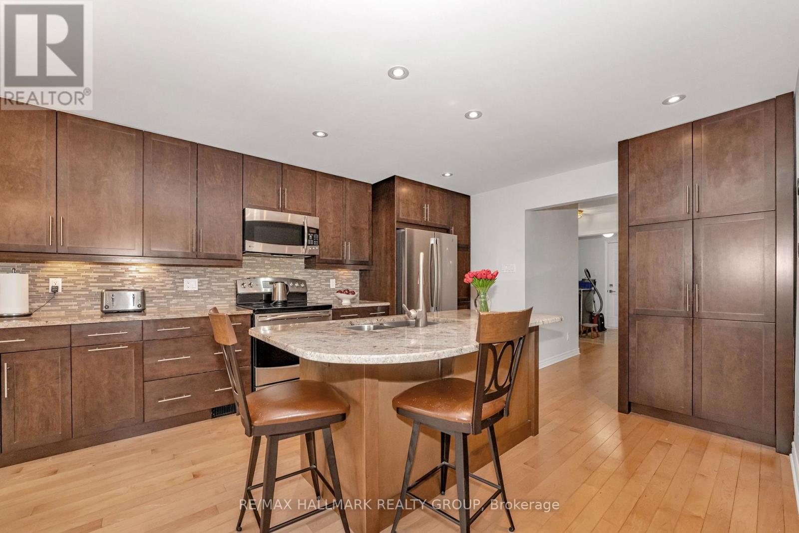 61 Kimberwick Crescent, Ottawa, Ontario  K1V 0W6 - Photo 16 - X12154894