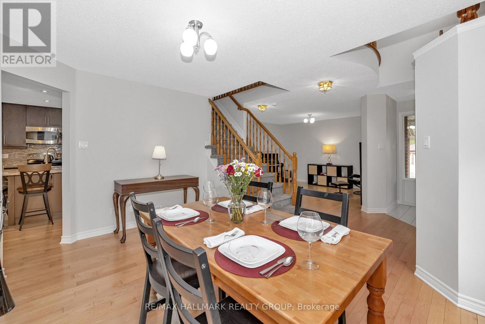 61 Kimberwick Crescent, Ottawa, Ontario  K1V 0W6 - Photo 18 - X12154894
