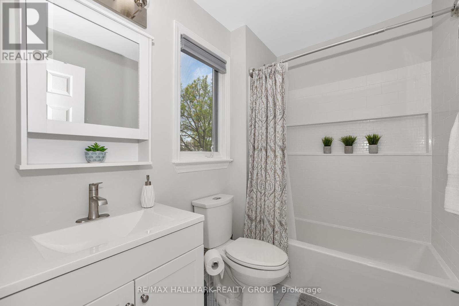 61 Kimberwick Crescent, Ottawa, Ontario  K1V 0W6 - Photo 37 - X12154894
