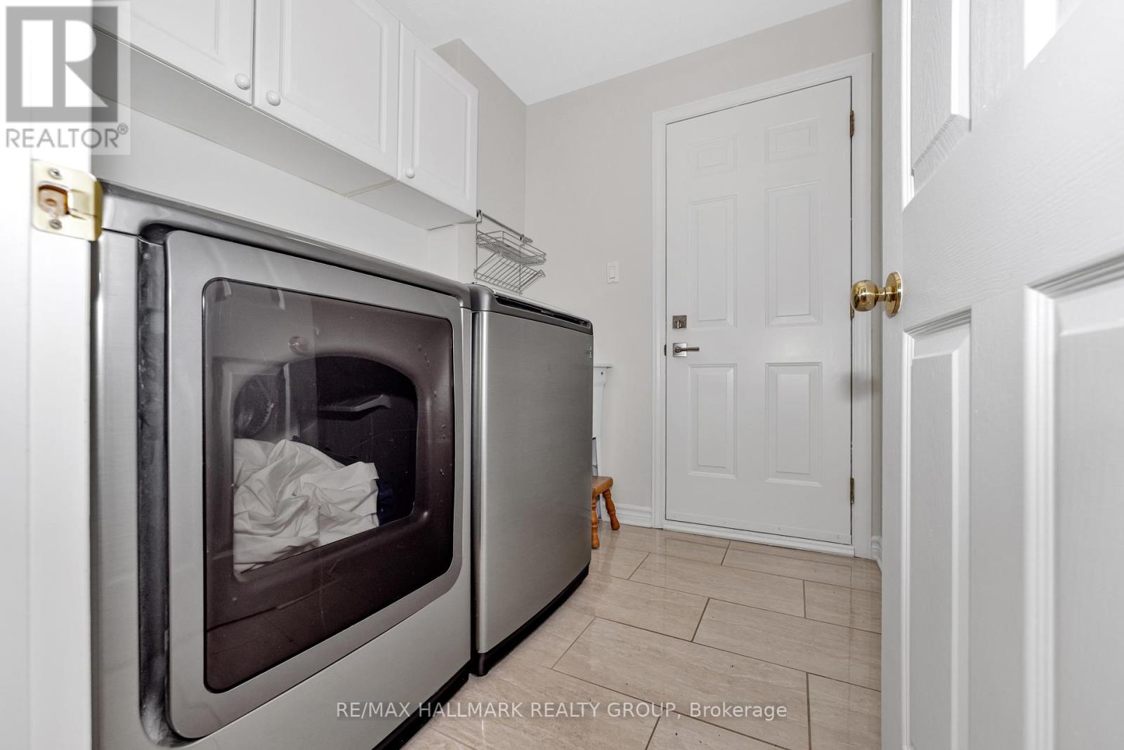 61 Kimberwick Crescent, Ottawa, Ontario  K1V 0W6 - Photo 40 - X12154894