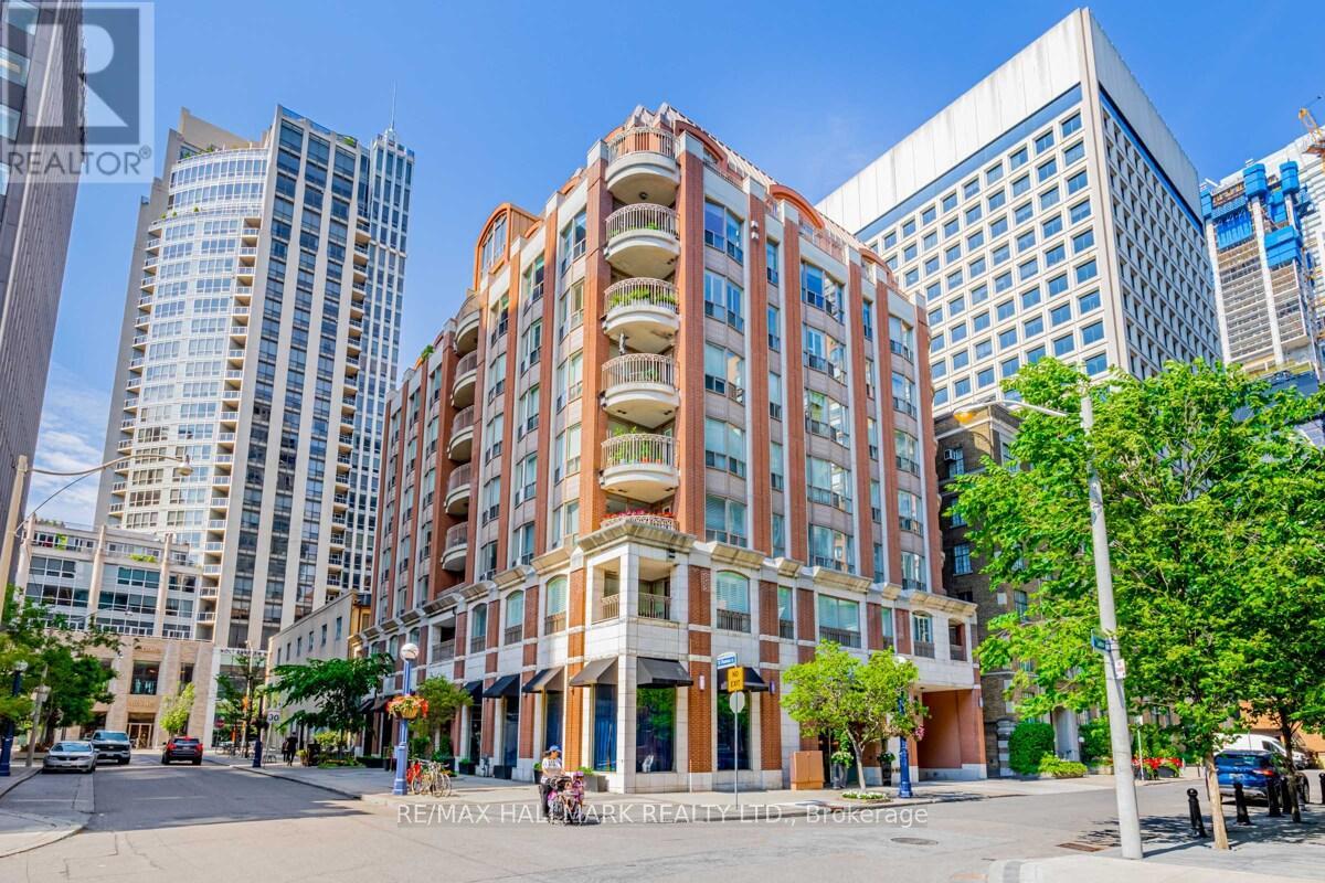301 - 8 Sultan Street, Toronto, Ontario  M5S 1L7 - Photo 2 - C12070381